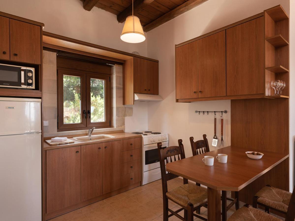 Koules Estate, With Private Pools & Bbq - Embracing Nature, By Thinkvilla Argouli Exterior photo