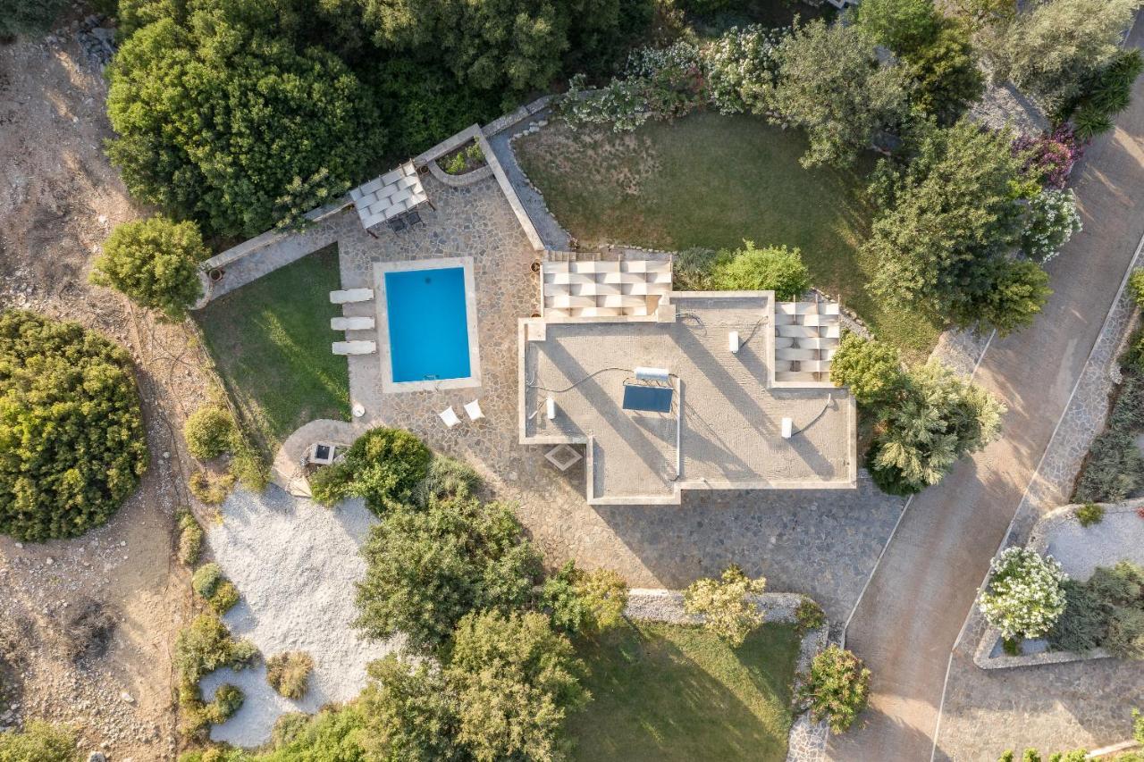 Koules Estate, With Private Pools & Bbq - Embracing Nature, By Thinkvilla Argouli Exterior photo