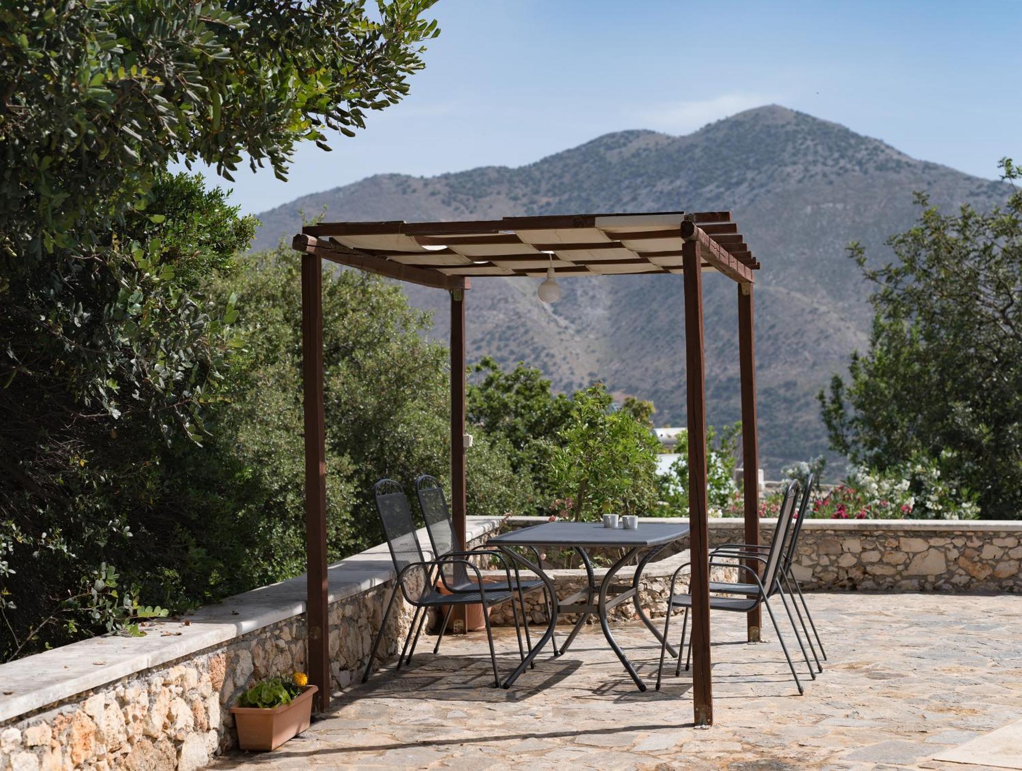 Koules Estate, With Private Pools & Bbq - Embracing Nature, By Thinkvilla Argouli Room photo